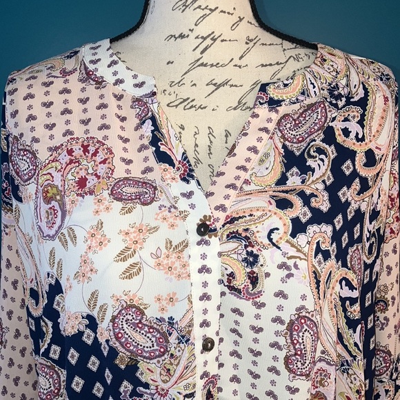 🎉4 for $20 Daytrip Oversized Blouse, Small - Picture 2 of 8